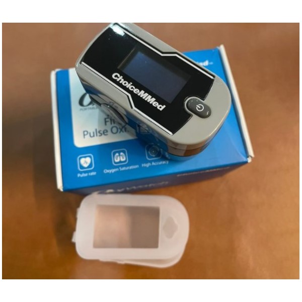 Máy đo nồng độ oxy trong máu SpO2 ChoiceMMed MD300C21